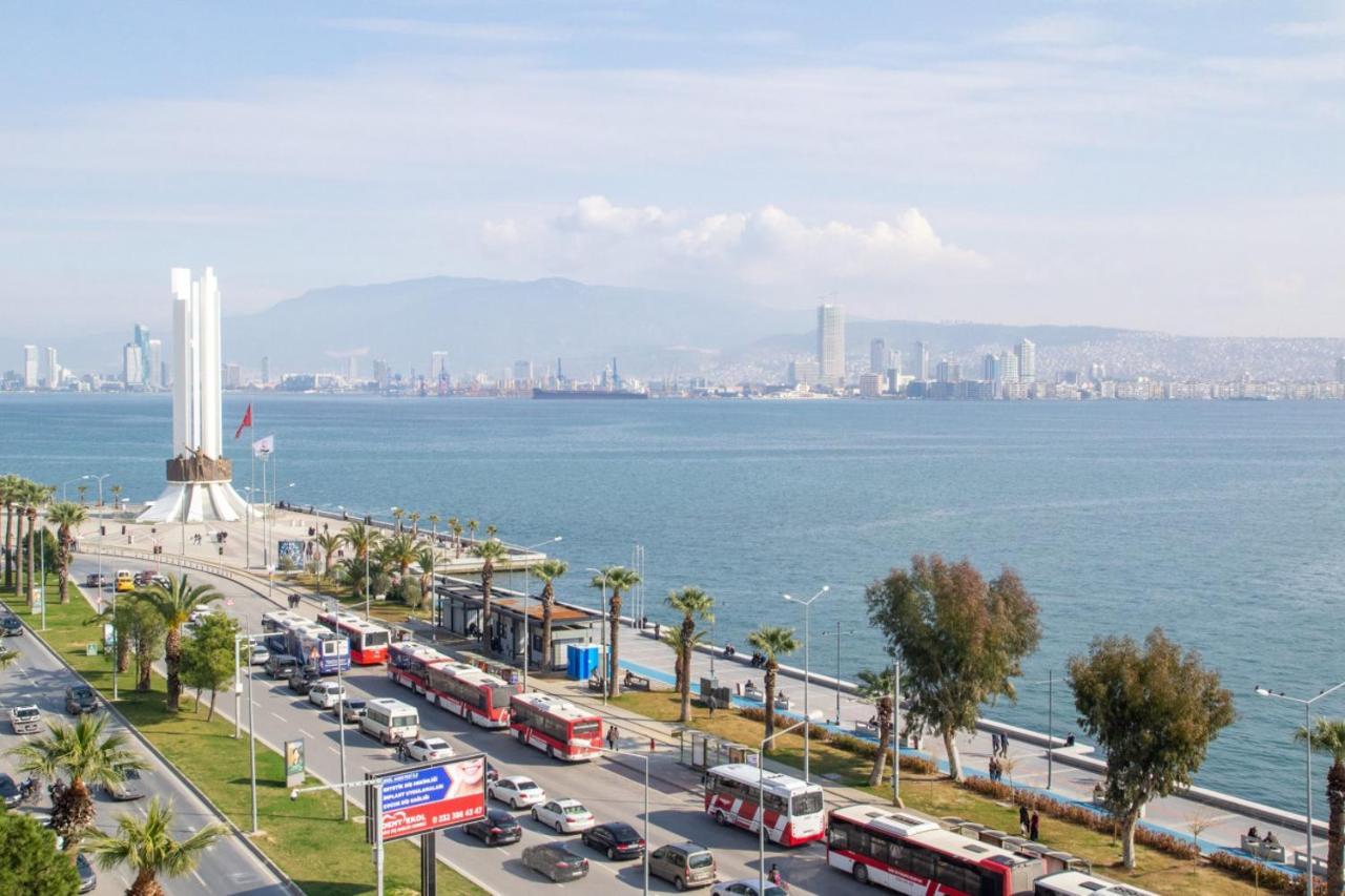 Exceptional Flat With Gorgeous Sea View In Izmir Apartment Bagian luar foto